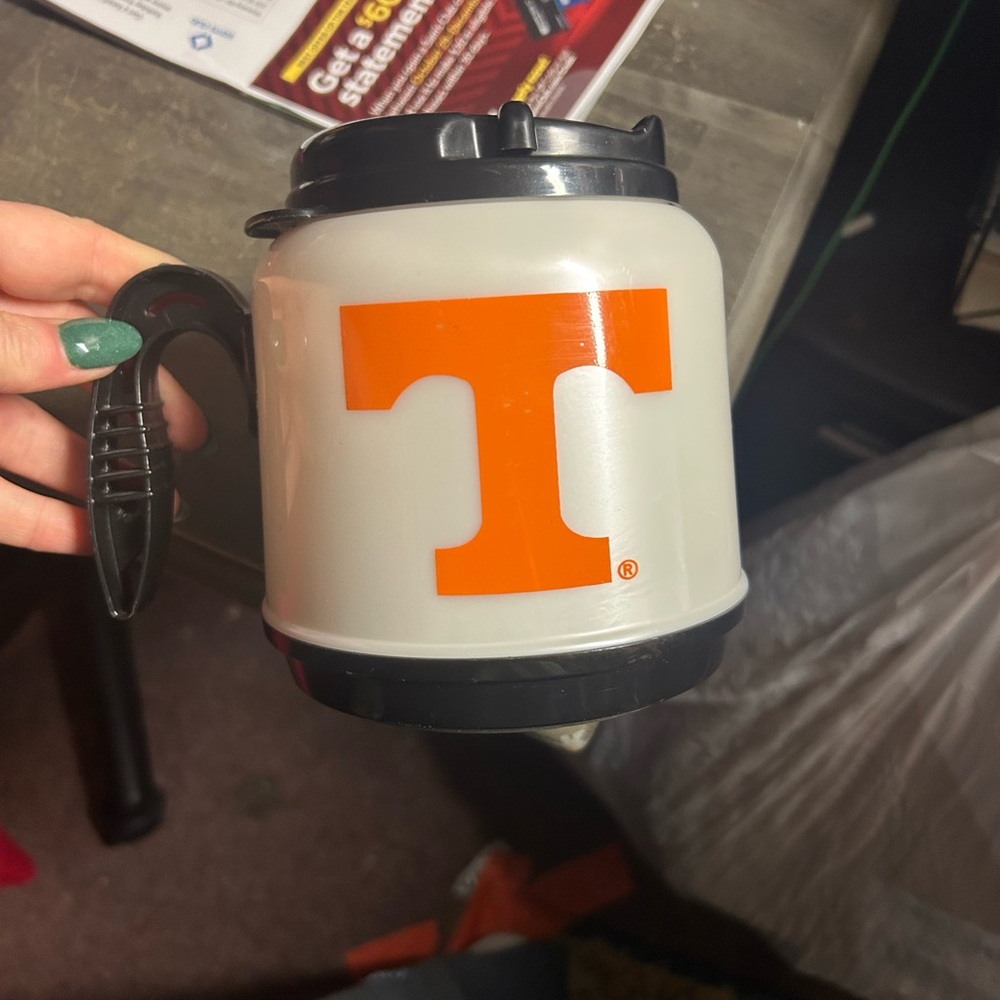 Whirly Tenn Vols Orange & White 20oz coffee mug‎
